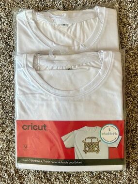 cricut Lot of 2 Medium (8-9) Youth Blank T-Shirts